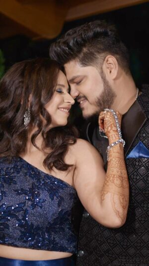 Swanandi Tikekar Instagram - 💙 🎶🕺🪩💃 🎵 🖤

Video : @lensfixed_onkarabhyankar 
Outfits : @savaree_by_sonali 
Styling : @saudamini_g
MUAH : @nishant_tapkir_makeup @priyankahairartist 
Asthetics & Skincare : @thefacestudio.in 
Socials and Exclusive PR : @wechitramedia @n.i.d.s_ 

#ANANDI #SwanandiTikekar #AshishKulkarni #SangeetNight