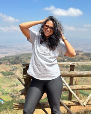 Swanandi Tikekar Instagram - Travel Diaries 2! 🐒

#kenya #riftvalley #migration #wildlife #gratitude #love #hope #swananditikekar