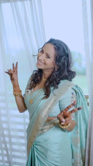 Swanandi Tikekar Instagram - In my element ✨ with @saudamini_handloom ‘s Beautiful revived Handwoven ‘Asawali Tawa Pallu’ Pastel Paithani 🥰
.
Shot by @prathamesh__kale_photography 
Saree by @saudamini_handloom 
Blouse by @nishfash_design_studio 
Ashish’s Outfit by @saudamini_handloom 
Makeup & Hair by @facestoriesbyhiralkale
Draping by @nilam_art1687 
Garlands by @swatiwaghcreation 
Event Coordination by @amru_tak @kalasystudios 
Exclusive PR & Management by @n.i.d.s_ @wechitramedia 
.
#SwanandiAshish #Engaged #SwanandiTikekar
