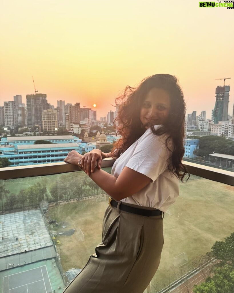 Swanandi Tikekar Instagram - Cause i got the wind in my hair!! 🌻 #sunset #weekeknd #gratitude #love #swanandi