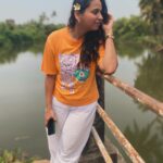 Swanandi Tikekar Instagram - Trying to be cool in the heat!!!! ☀️🥶 Who all are with me? #summer #sunslapped #shoot #location #gratitude #swanandi