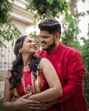 Swanandi Tikekar Instagram - Its #ANANDI Mehendi ✨🌿
.
Mehendi : @kkanchan_mehendi
Outfits : @labelsonalesawant
Styling : @saudamini_g
MUAH : @nishant_tapkir_makeup @priyankahairartist 
Decor : @feelings.eventsanddecors
Pictures : @lensfixed_onkarabhyankar
Socials and Exclusive PR : @wechitramedia @n.i.d.s_
.
#SwanandiTikekar #AshishKulkarni #ANANDI 💕