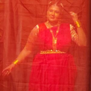 Swarnamalya Instagram - RAKTI premiered by @swarnamalyag @serendipityartsfestival was a brilliantly crafted performance that threw out tags and labels far outside the window. Teasing all the five senses, it was an experiential immersion. So happy that the house full audience shared the artist's pulse.

@rsriganesh @radhikaganesh @serendipityartsfoundation #dancersgram #dancers #dancersoninstagram #dancersofindia