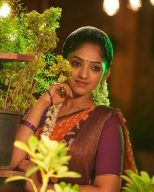 Swathi Sharma Instagram - Beauty is
power; a smile is its sword.😊