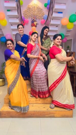 Swathi Sharma Instagram - Becoz it’s trending 💃
#trendingreels #trending #reelitfeelit #newyear2024 #dance #reel