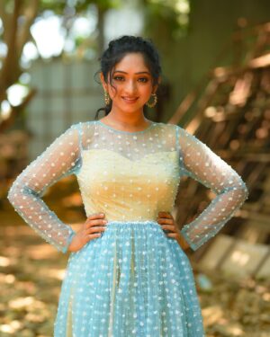 Swathi Sharma Instagram - I am not perfect, but I am limited adition😇Pc: @storiesbysidhu 

#loveyourself #selflove #dollme #doll #photoshoot #cute #cutie