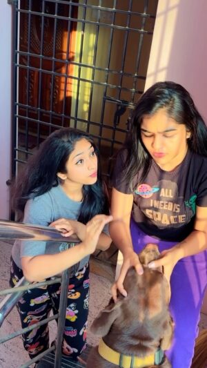Swathi Sharma Instagram - Fav🤣
.
.
#friendshipgoals #reelsinstagram #reelsindia #trendingreels #comedy #friends #insta #ɪɴsᴛᴀᴅᴀɪʟʏ