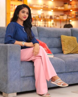 Swathi Sharma Instagram - 🤗
Pc : @storiesbysidhu