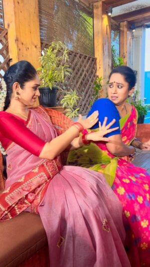 Swathi Sharma Instagram - End 🔥 
#trending #trendingreels #singing #singer #end #tamilreels