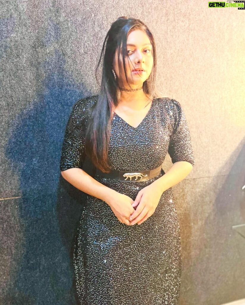 Syamantha Kiran Instagram - A lil black dress is always a good idea! Outfit @sesha_bridalwear