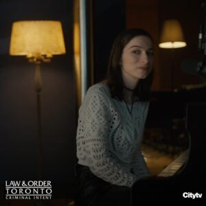 Sydney Ozerov-Meyer Instagram - Had the pleasure of guest starring on tonight’s episode of @lawandorderto! This was a particularly special one. It’s difficult to express how wonderful these folks were but getting to work with such talented people that I look up to as artists and also turned out to be incredibly kind was very inspiring. Aden, Kathleen, thank you. You two are so generous. (@kathleenmunroe and @adenyoung lead a set like no other.) Thank you @cameronpicstv and @worldwidewinnie for this one. 🙏 PS tune in and you might even hear some original music 😉 🎶
#lawandordertoronto #citytv