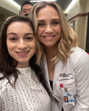 Sydney Ozerov-Meyer Instagram - Tonight! 10/9c a brand new episode of @thegooddoctorabc and my goodness I’m honoured to be a part of this story.
The amazing writer @dametaylor and director @bosede_williams were a complete gift to work with and they tell this story with such care. 
Thank you to all the wonderful cast @briasamone @willyunlee @brandonlarracuente for being so welcoming and especially to @fionagubelmann for being such a generous and supportive scene partner. And thank you to the remarkable @lizdeancasting for trusting me with this role. I can’t wait for everyone to see it! 🙌💕🩺