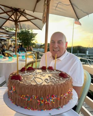 Sydney Sadick Instagram - Happy birthday, Dad! 🎉Everyday is entertaining with you and you look younger every year you get older! We love you♥️🎂🎊🎈🥳