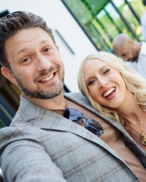 Sydney Sadick Instagram - SPOTLIGHT SELFIES 🤳 @spotlightxmagazine x @hamptonsrealestate #hamptons