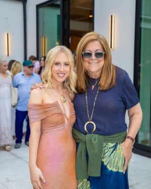 Sydney Sadick Instagram - Back again with the hottest party of the summer 🔥 Our @spotlightmagazine x @hamptonsrealestate Memorial Day kick-off celebration 🥂🧡

-
-
-
-
- #hamptons #hamptonslife #summer #hamptonssummer #hamptonsrealestate