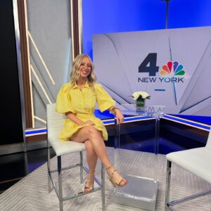 Sydney Sadick Instagram - Back at @nbc today 📺talking summer fashion! @newyorklivetv #summerstyle
