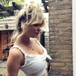 Sylvana IJsselmuiden Instagram - Even aan het vieren dat Max dit weekend kampioen wordt! Hoe is jouw vrijdag avond? 🔥