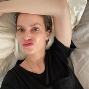 Sylvia Hoeks Instagram - I cleaned out our garage and put all the make up on that I found in my 12 suitcases, now my eyebrows are on point 🤷🏼‍♀️