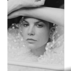 Sylvia Hoeks Instagram - #daniellucasbouquet 💭