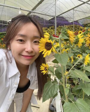 Sylvia Kim Instagram - mountains and flowers🌻 #malaysia