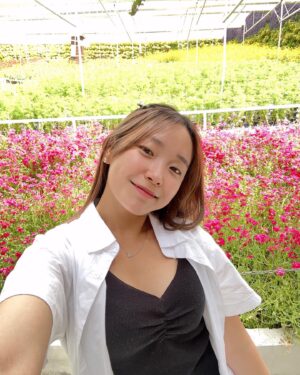 Sylvia Kim Instagram - mountains and flowers🌻 #malaysia