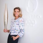 Sylvie Tellier Instagram – Quelle émotion 🥹 @paris2024 
Aujourd’hui, alors que la torche olympique arrive en France, je suis ravie de partager une nouvelle extraordinaire : le 14 juillet, je porterai la flamme à Paris ! 🌟 
Cette date est emblématique pour moi – non seulement je me suis mariée et mon troisième enfant est né ce jour-là, mais en tant que Miss France, elle symbolise mon lien profond avec la République. 
Un immense merci à Valérie Pécresse, Tony Estanguet et Camille Emié pour cette chance unique. Même si je ne suis pas une athlète, le sport est une part essentielle de ma vie. Vivre cet événement le jour de notre fête nationale, à Paris, promet d’être inoubliable. #Olympics2024 #paris2024 #flamme #porteur