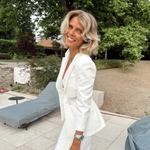Sylvie Tellier Instagram - 1 année de plus entourée de mes précieux ❤️Merci pour tous vos messages d’affection et merci la vie 🙏 #anniversaire #famille #gratitude