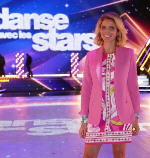 Sylvie Tellier Instagram - Dans ma pellicule cette semaine:
1- ma princesse première supportrice de @dianeleyreoff 
2- photo souvenir sur le parquet de Dals 
3- Photo de famille #missfamily 
4- Don de 5000euros pour notre association @lesbonnesfees @marraine2coeur @marevagalanter 
5- Journée des droits de la femme merci mon ♥️
6- Déjeuner du @chinesebusinessclub avec @evegillesoff et @iamjuliegayet
