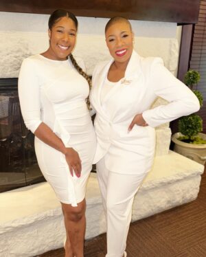 Symone Sanders Instagram - Quick trip to welcome the newest member of the Omaha (NE) Chapter of the Links Incorporated @hey_aveeee 💚.