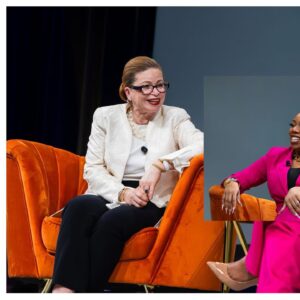 Symone Sanders Instagram - Thank you @blackenterprise for the immense honor of being named a luminary this year as @diasimms said - in a room full of luminaries. 🙏🏾 

Thank you for giving me another opportunity to tell @valeriebjarrett I love and appreciate her for all she has done. Thank you for the unforgettable experience of Valerie interviewing me! (We had a time!)

Thank you for seeing me, for seeing us and creating space. 💐🙏🏾❤️