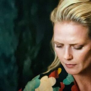 Synnøve Macody Lund Instagram - What on earth is eating Ran? #upforanemotionaltreat @ragnaroknetflix  @netflixnordic Ragnarok season 2 streaming now💃⚡️🤩