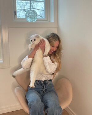 Synnøve Skarbø Instagram - Der satt an.