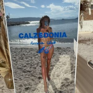 Szabó Zsófi Instagram - Summer lovin’ ☀️ 

@calzedonia #calzedonia #ThatSummerFeeling #reklám