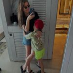 Szabó Zsófi Instagram - Első utazásunk kettesben ❤️👩‍👦 #mindennéljobban