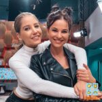Szabó Zsófi Instagram - A búcsú sosem könnyű, pláne, ha egy olyan kollégától köszönünk el, akit mindannyian nagyon szeretünk! Szabó Zsófi ma volt utoljára a Reggeli műsorvezetője, jövőre már nem kelhetnek a nézők arra a csodás mosolyra, amit mindannyian ismerünk. Jól emlékszünk arra a 5 évvel ezelőtti adásra, amikor rénszarvas szánon megérkeztél a stúdióba, először, mint műsorvezető, most pedig egy hasonló téli napon eljött az elköszönés ideje. Nehéz lenne és nem is szeretnénk felsorolni az összes közösen megélt pillanatunkat, mindannyian tudjuk mennyit jelentett a Reggeli csapatának, hogy műsorvezetőnknek hívhattunk téged. Egy igazi egyéniség, aki vidámsággal, élettel töltötte meg a stúdiót. Mindent köszönünk, hiányozni fogsz nekünk, Zsófi!❤ #rtlreggeli #reggeli #ezisareggeli #szabozsofi