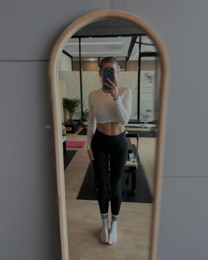 Szabó Zsófi Instagram - Dear Past, thank you for all of the lessons. 
Dear Future, I’m ready ✨🙌🏼