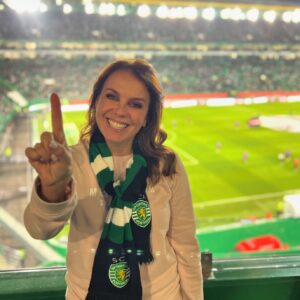 Tânia Ribas de Oliveira Instagram - Campeões nacionais !!!! Que alegria tão grande!!! Spoooortiiiiiingggg!!! 💚💚💚💚 tão justo!