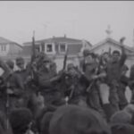 Tânia Ribas de Oliveira Instagram - Neste abril de 2024, em que se celebram 50 anos da Revolução dos Cravos, lançámos a nova rubrica da nossa Inês Carranca “… e antes de abril?” ❤️ Ao longo de três semanas, vamos conhecer histórias que parecem tiradas de um filme, mas não foram, contadas na primeira pessoa! Vamos descobrir como era Portugal antes do 25 de abril 👏