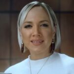 Tóth Gabriella Instagram - Áldott, szeretetben és békességben teli ünnepeket kívánok mindenkinek! Öleljük meg szeretteinket és az év 365 napjában is éljünk meg békét, meghittséget! 🤍 Minden az álmaitok , vágyaitok szerint történjen 🤍