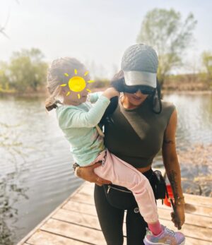 Tóth Gabriella Instagram - “Éppígy, testvérek, Krisztus testében ti is meghaltatok a törvénynek, hogy ahhoz tartozzatok, aki feltámadt a halálból. Ezért most teremjünk gyümölcsöt Istennek.” 🌿✨☀️
#Róm 7,4