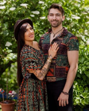 Tóth Gabriella Instagram - Sziasztok! ✨
Nagyon boldogok vagyunk , mert rengetegen érdeklődtetek a táborunk iránt.🙌🌿🥰
Örömmel jelentjük be, hogy május 29-től  tudtok jelentkezni a www.egyaritmusunk.hu weboldalon, ahol minden részletet megtalálhattok majd a táborunk programjairól🤗
Addig is ne feledjétek!🤗
❗️július 15-21-ig❗️
❗️EGY A RITMUSUNK TÁBOR 🥰✌🏻❗️

Fotó @atilianofelice 🥰