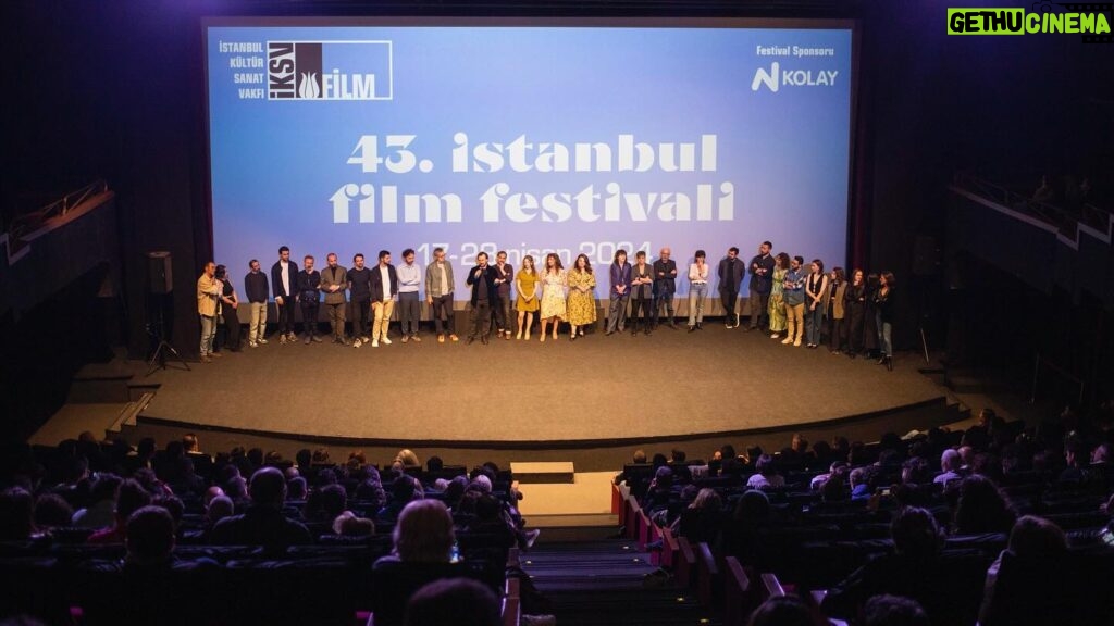 Tülin Özen Instagram - Tereddüt Çizgisi İstanbul Film Festivali Gösteriminden 💙 Foto: 📸 @genceryurttas @tereddutcizgisi @se.nacar