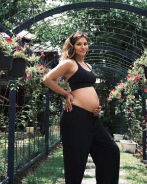 Tabitha Nauser Instagram - Trying to keep this quiet for 6 months was kinda tough but so happy we get to share this now 🤍🌺 about to be a wild ride! #babygirl