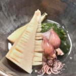 Tae Kimura Instagram - 。 自分や家族が 作って 本当に たけのこ 料理 沢山 食べました。 #うちごはん 煮物は 醤油味、味噌味 豆板醤、オイスター味など。 青椒肉絲はもちろん 蕗のとうとたけのこのパスタや ホタルイカたけのこご飯など 定番以外も。 旬のものを 食べる贅沢。 山の恵みに 感謝しながら。。 次は 何を 収穫できるかなぁ🍀