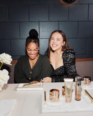 Tahirah Sharif Instagram - Very good times were had the other evening at the @lancomeofficial x @harrods cocktail party to celebrate their new flagship counter there
•
Thank you to @culturalinfluence for inviting me, @elizabutterworth for making my evening even better, and @michaelatphotos for capturing these cute moments 💞