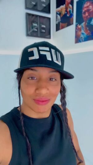 Taila Santos Instagram - EA SPORTS, I’M NOT IN THE GAME YET!?! WHEN ARE YOU MAKING THIS HAPPEN?
EA SPORTS, Eu ainda não estou no jogo? Quando vocês vão resolver isso? #ad #Sponsored #PaidPartnership @easports @easportsufc