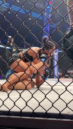 Taila Santos Instagram - THIS IS OVER! Taila Santos gets the Quick 6️⃣FINISH!

#PFLRegularSeason LIVE NOW
🇺🇸ESPN 