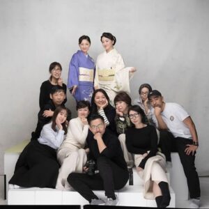 Takako Tokiwa Instagram - 発売になりました✨

きものsalon春夏号
仲間由紀恵さんとは以前からのお友達だったのに、一緒に撮影というのは初めて✨

家族的なお付き合いをさせていただいているだけに…ちょっとお互い照れながらも、やはり終始笑いに包まれた撮影になりました（笑）

インタビューでは2017年に由紀恵ちゃんと一緒に回った奥能登国際芸術祭の話も聞いてくださったり…あたたかく、楽しい撮影をありがとうございました😊✨

@kimonosalon_kateigaho 
@kateigaho 

#masatomo_moriyama （撮影）
@t_i_ban （メイク）
#伊藤和子 （着付）
@kotoba_no_furu_mori （文）
#相澤慶子 （きものコーディネート）

@okunotojp