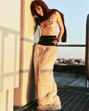 Talia Ryder Instagram - Thank you for including me in your November issue @voguehongkong 🩵 and thanks for a rly fun day of dress up 
🥹☠️☠️🤭🤭🤭✌️😎💯💯🥹🥹🥹🥹🥹