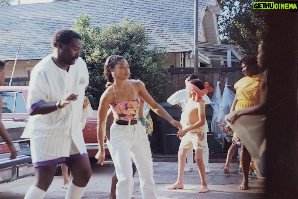 Tamala Jones Instagram - #FBF ahhhh the good ole days !! Family , summer & dancing with my late crazy uncle #André 🥰✨ love & miss you uncle Dre 🙏🏽💋💕 continue to rest in paradise 👑💐💕
